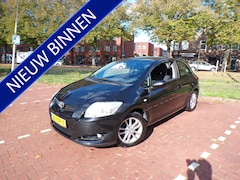 Toyota Auris - 1.6-16V Dynamic NAVIGATIE TELEFOON CRUISECONT TREKHAAK