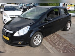 Opel Corsa - 1.4-16V Enjoy airco Nieuwe APK