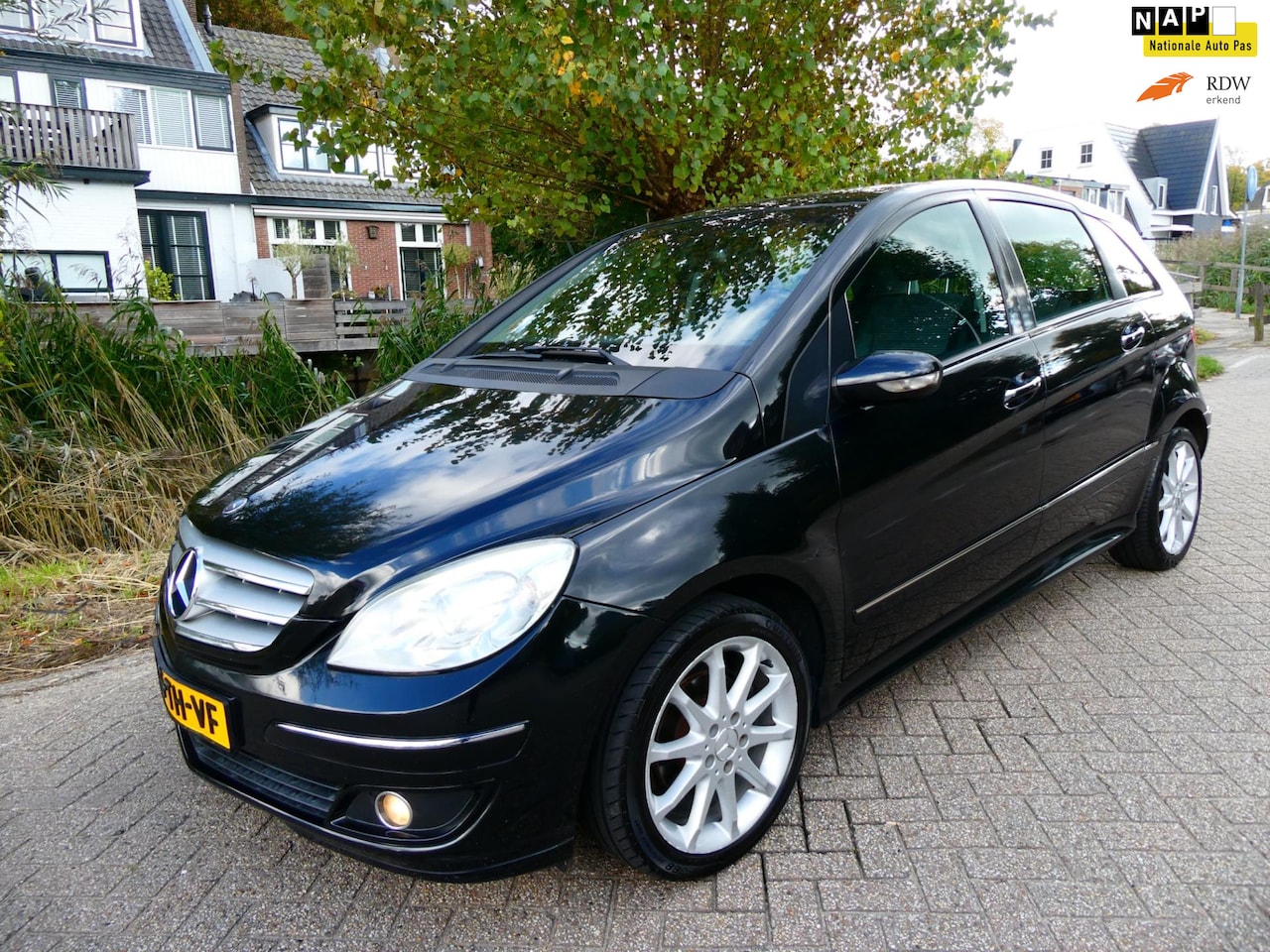 Mercedes-Benz B-klasse - 170 Automaat Airco Cruise Trekhaak 1300kg. Hoge instap - AutoWereld.nl