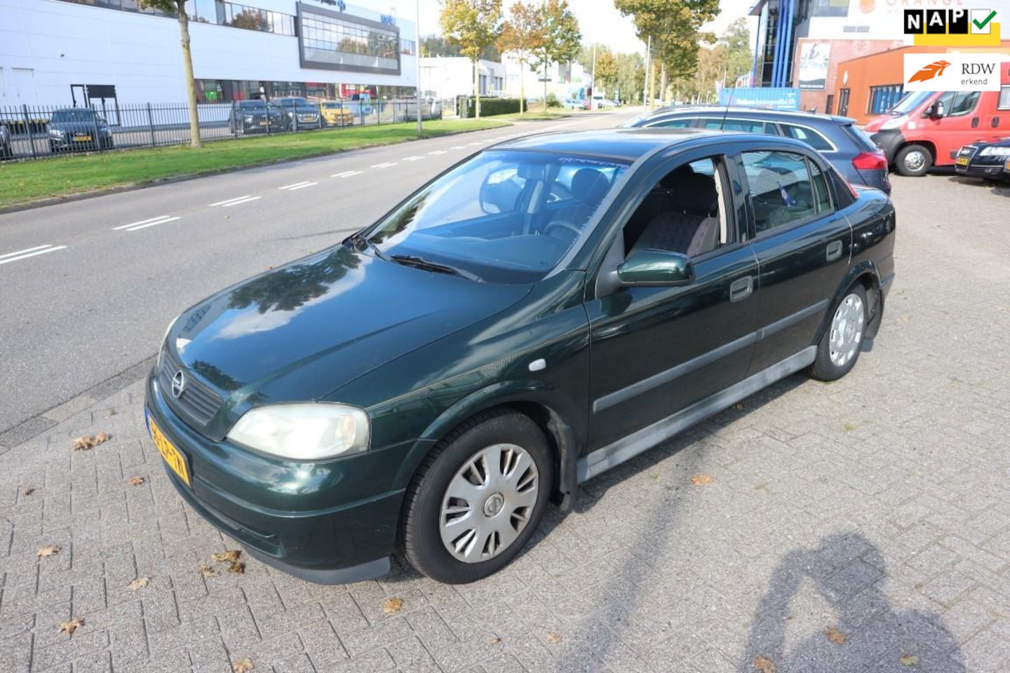 Opel Astra - 1.6 Edition APK 9 2026 / Airco / Budget deal ! - AutoWereld.nl