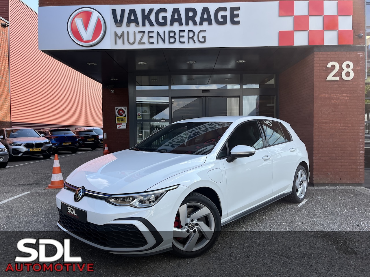 Volkswagen Golf - 1.4 eHybrid GTE // VIRTUAL COCKPIT // NAVI+CARPLAY // PDC V+A // FULL LED // CLIMA // - AutoWereld.nl