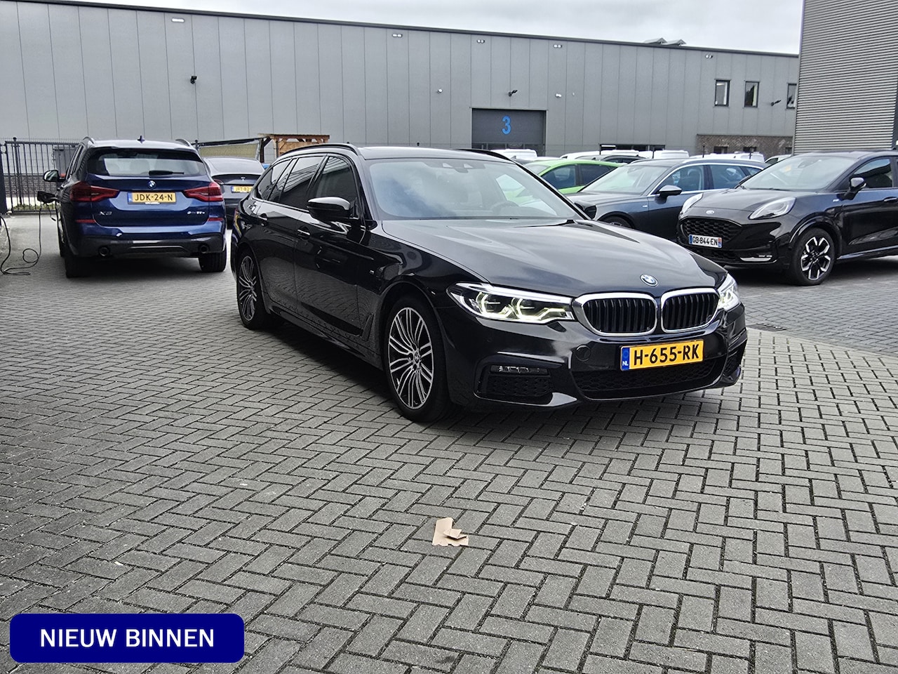 BMW 5-serie Touring - 520i M Sport | Pano | NL-Auto | H+K High Executive Edition - AutoWereld.nl