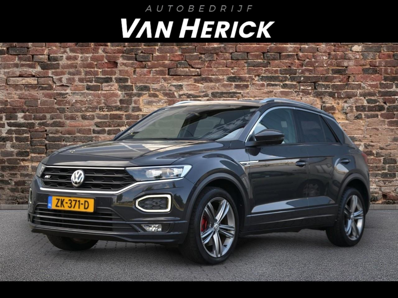 Volkswagen T-Roc - 1.5 TSI Sport Business R 150PK | Navi | Winterpakket | ACC - AutoWereld.nl