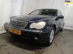 Mercedes-Benz C-klasse - 180 K. Elegance SCHADEAUTO