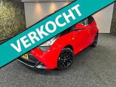 Toyota Aygo - 1.0 VVT-i x-play-Camera-Cruise Control-Bluetooth-Airco--Nap-61268 km-LM Velgen