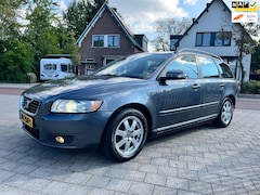 Volvo V50 - 1.8 125 PK Youngtim Ecc Trekh Xenon Isofix NW APK