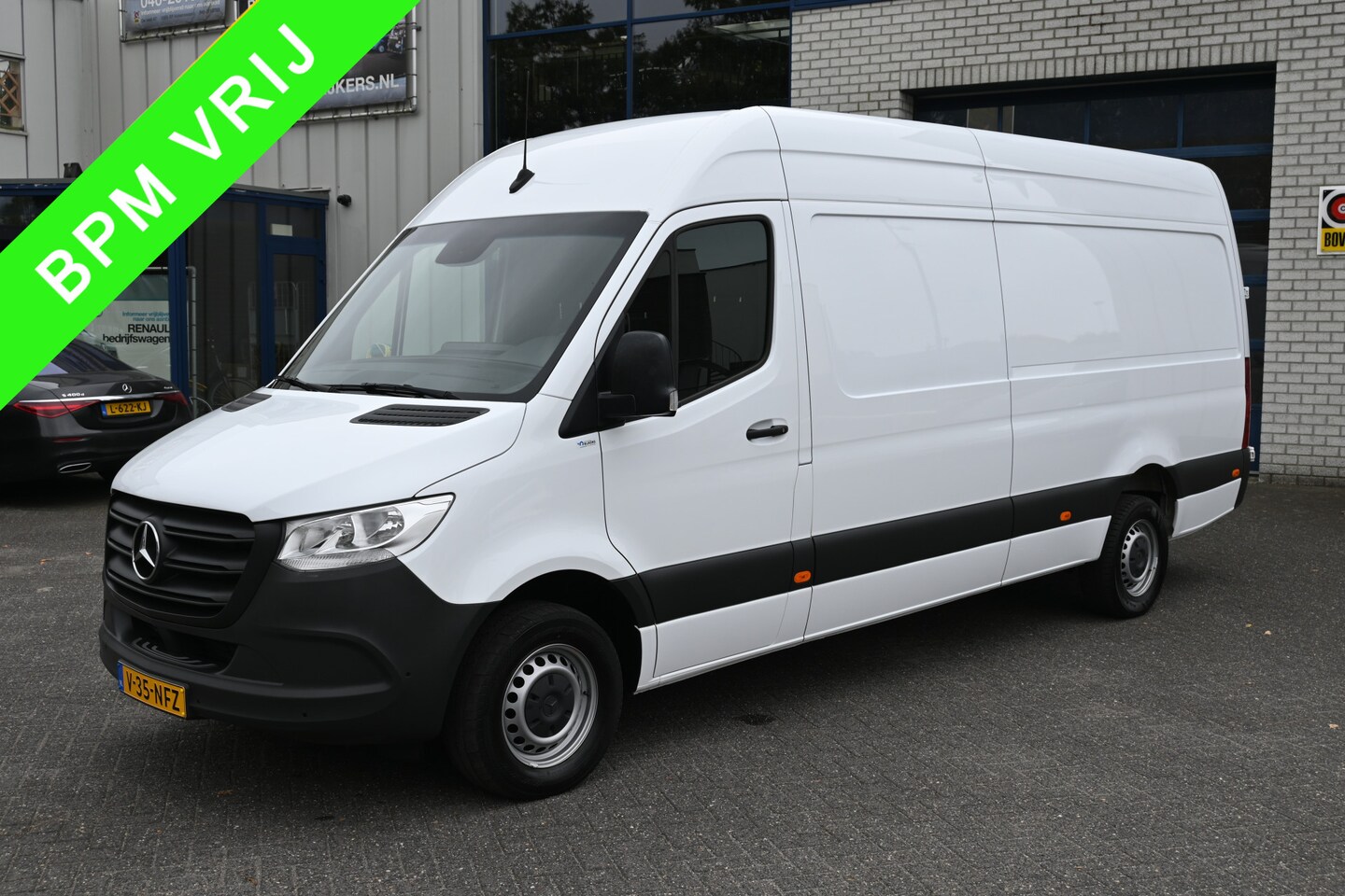 Mercedes-Benz Sprinter - 317 CDI L3H2 RWD 3500 kg Trekhaak, Geveerde stoel, MBUX met camera - AutoWereld.nl