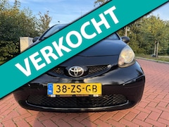 Toyota Aygo - 1.0-12V 5 DEURS AIRCO