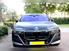 BMW i7 - M70 | Fabrieksgarantie 6 jaar| 22 inch | FULL OPTION|NWSTAAT.| Glasscoating|