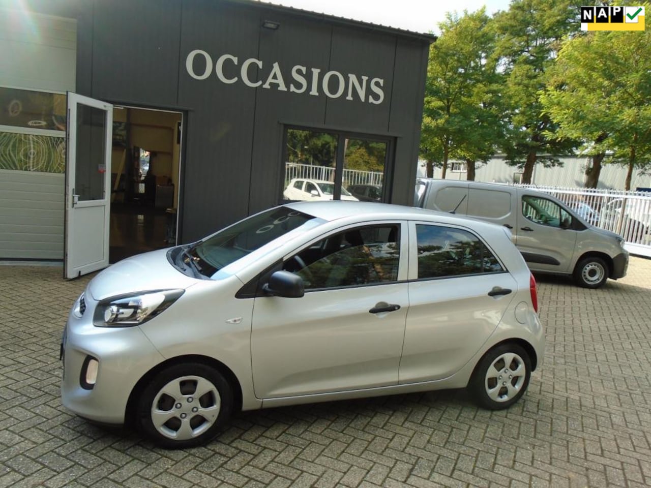Kia Picanto - 1.0 CVVT EconomyLine 1.0 CVVT EconomyLine - AutoWereld.nl