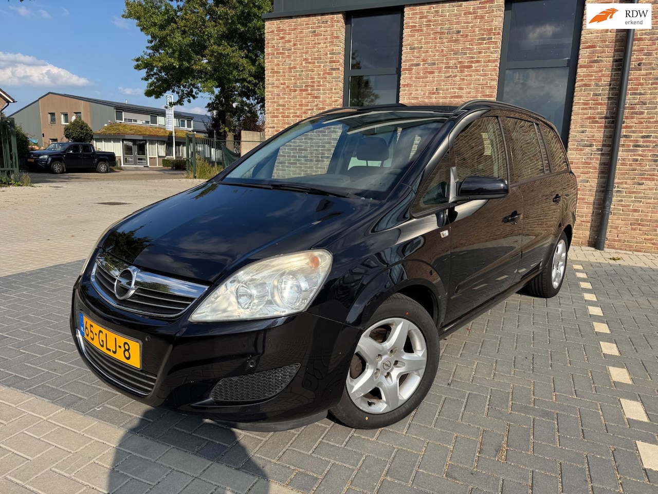 Opel Zafira - 1.8 Business | 7 Pers | Airco | Trekhaak | Nieuwe Koppeling - AutoWereld.nl