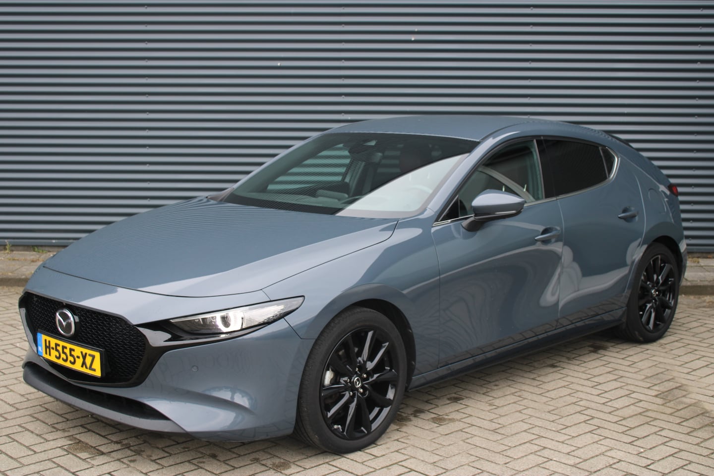 Mazda 3 - 2.0 e-SkyActiv-X M Hybrid 180 Luxury Leer Head-Up - AutoWereld.nl