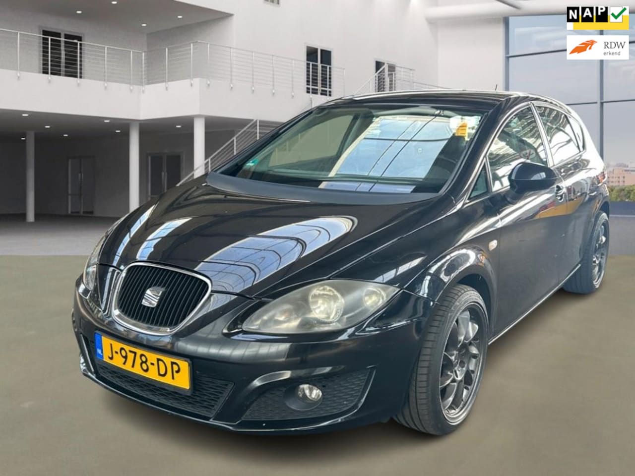 SEAT Leon - 1.4 TSI Sport/motor lampje brand auto rijd schakelt stottert wel /export - AutoWereld.nl