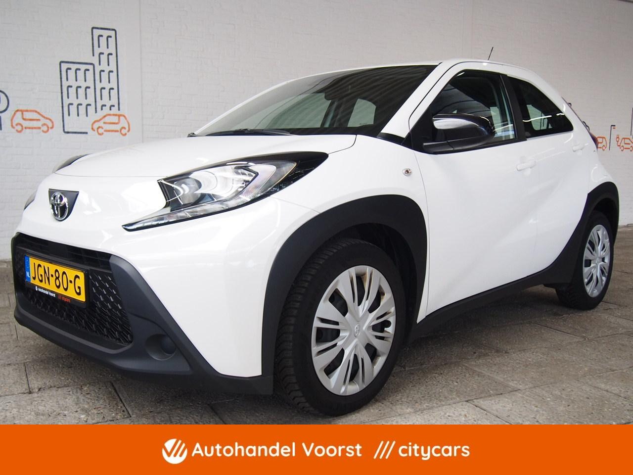Toyota Aygo X - 1.0 VVT-i MT Play *BTW* Adaptive, Camera, Carplay, Incl.Garantie - AutoWereld.nl