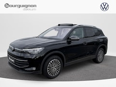 Volkswagen Tiguan - 1.5 eHybrid Life Edition | Pano | Trekhaak | 18" |