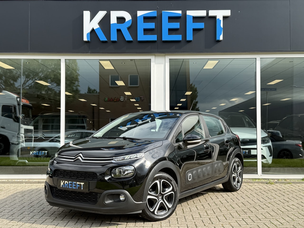 Citroën C3 - 1.2 PureTech Shine Automaat - AutoWereld.nl