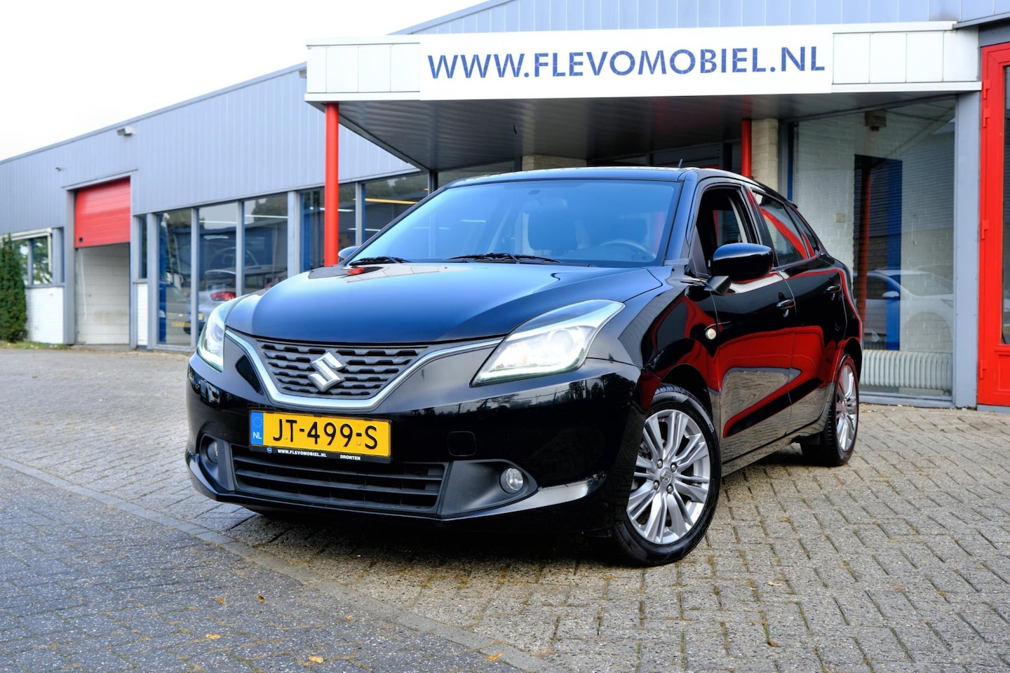 Suzuki Baleno - 1.2 Exclusive 5-drs Airco|LMV|Trekhaak - AutoWereld.nl