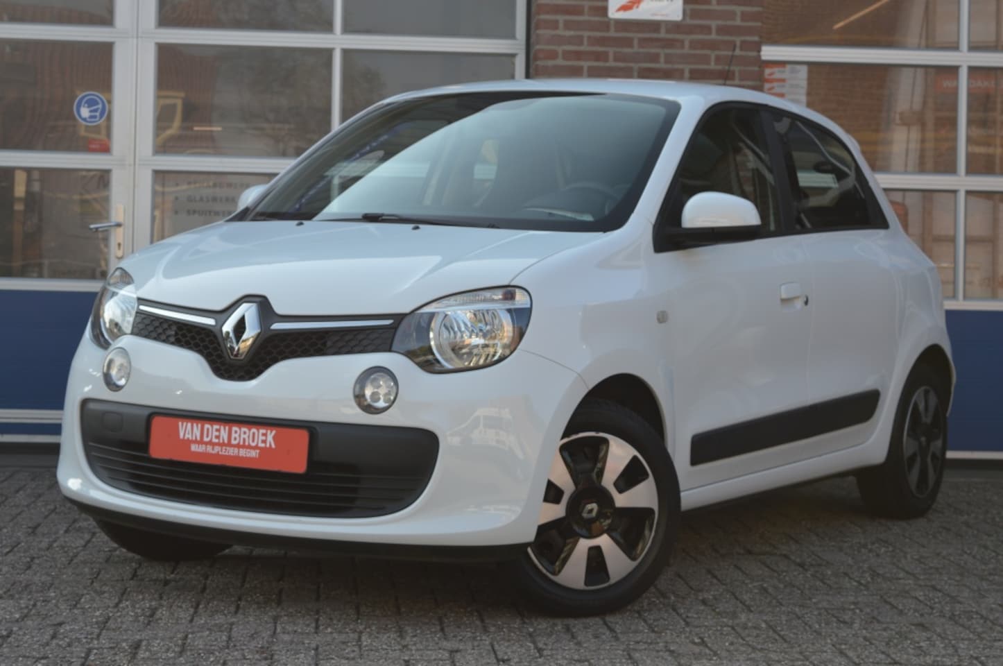 Renault Twingo - 1.0 SCe Expression | AIRCO - ELEK.RAMEN - AutoWereld.nl
