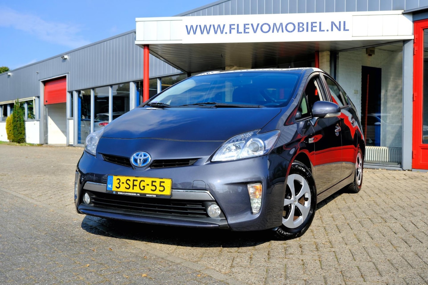 Toyota Prius - 1.8 Plug-in Aspiration Aut. Clima|1e Eig|Cam|Cruise|HUD - AutoWereld.nl