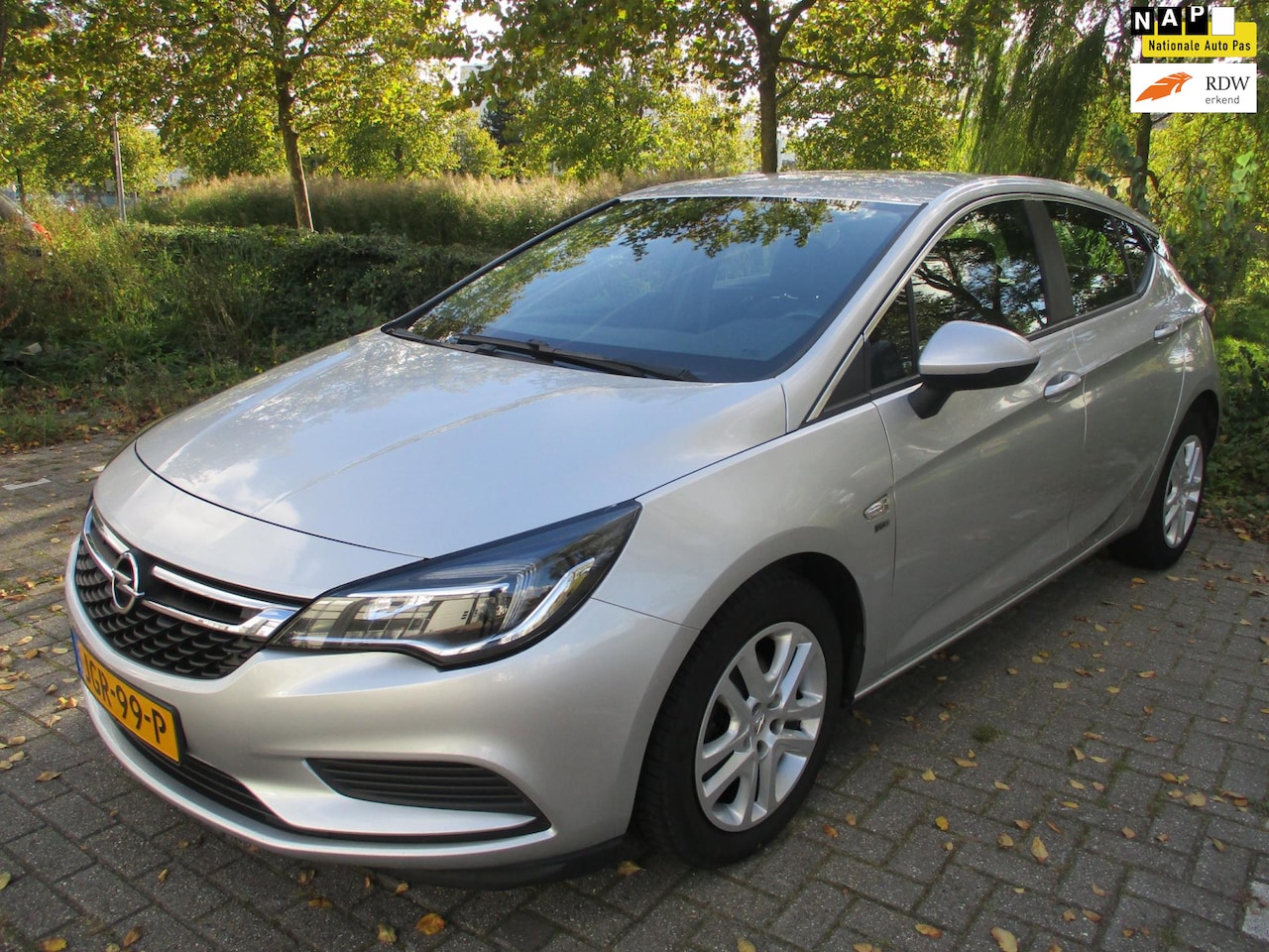 Opel Astra - 1.6 CDTI 120 Jaar Edition 1.6 CDTI 120 Jaar Edition - AutoWereld.nl