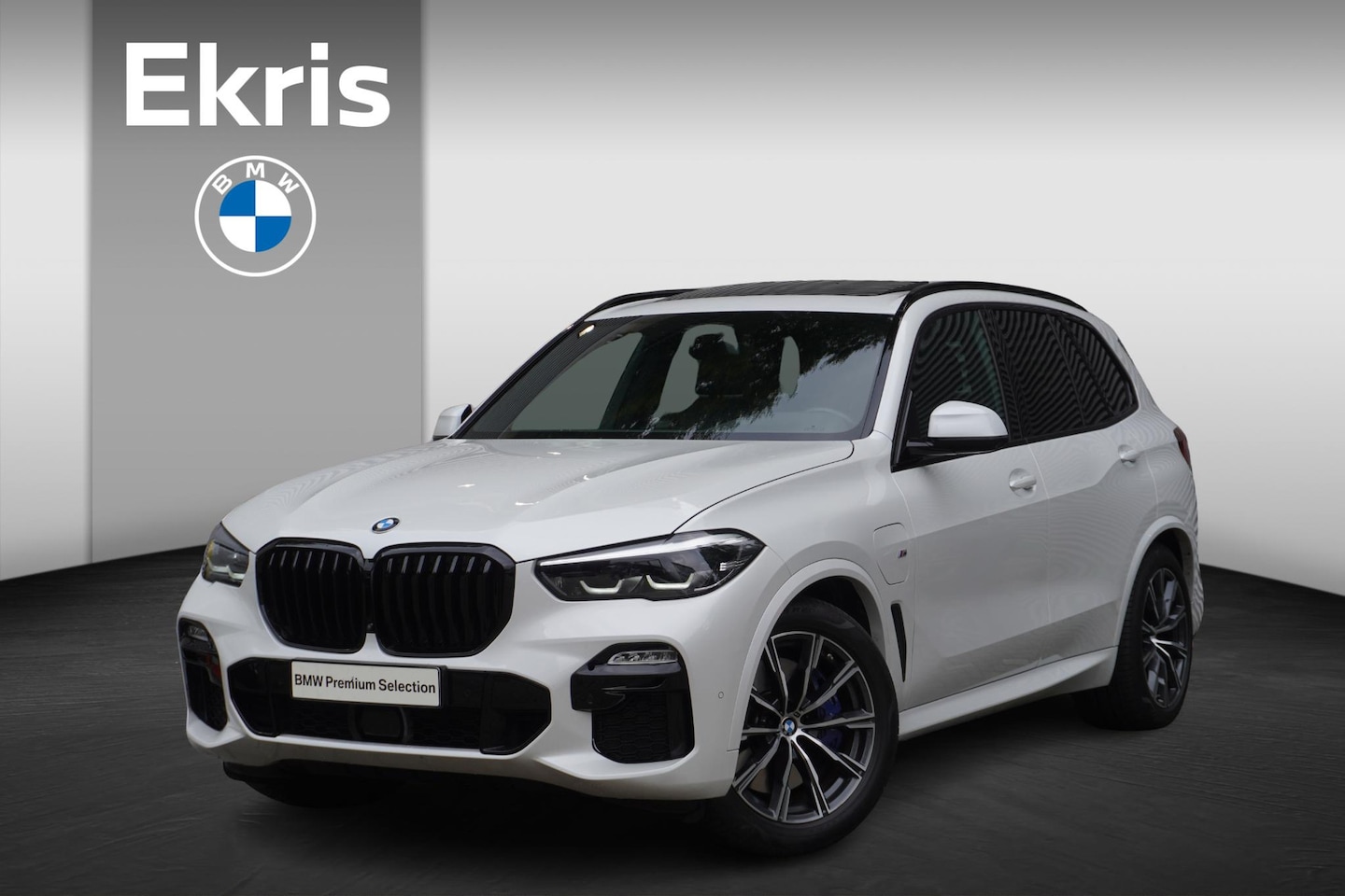 BMW X5 - xDrive45e M Sportpakket | High Executive | Trekhaak met elektrisch wegklapbare kogel | Gla - AutoWereld.nl