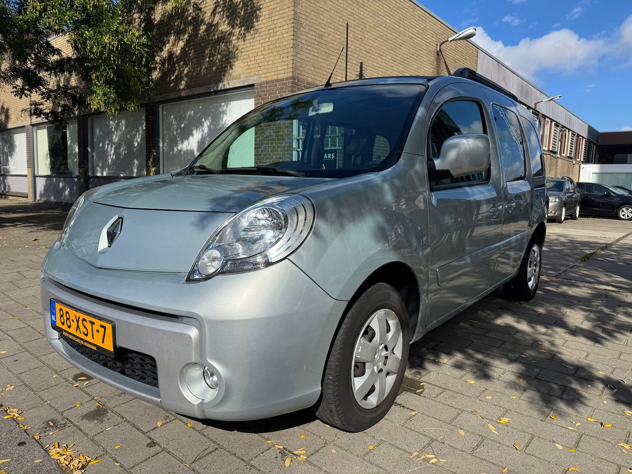 Renault Kangoo Family - 1.6-16V Expression NAP/ AUTOMATIC/AIRCO - AutoWereld.nl