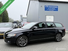 Volvo V50 - 2.0 Business Pro Edition, Leder, Navi