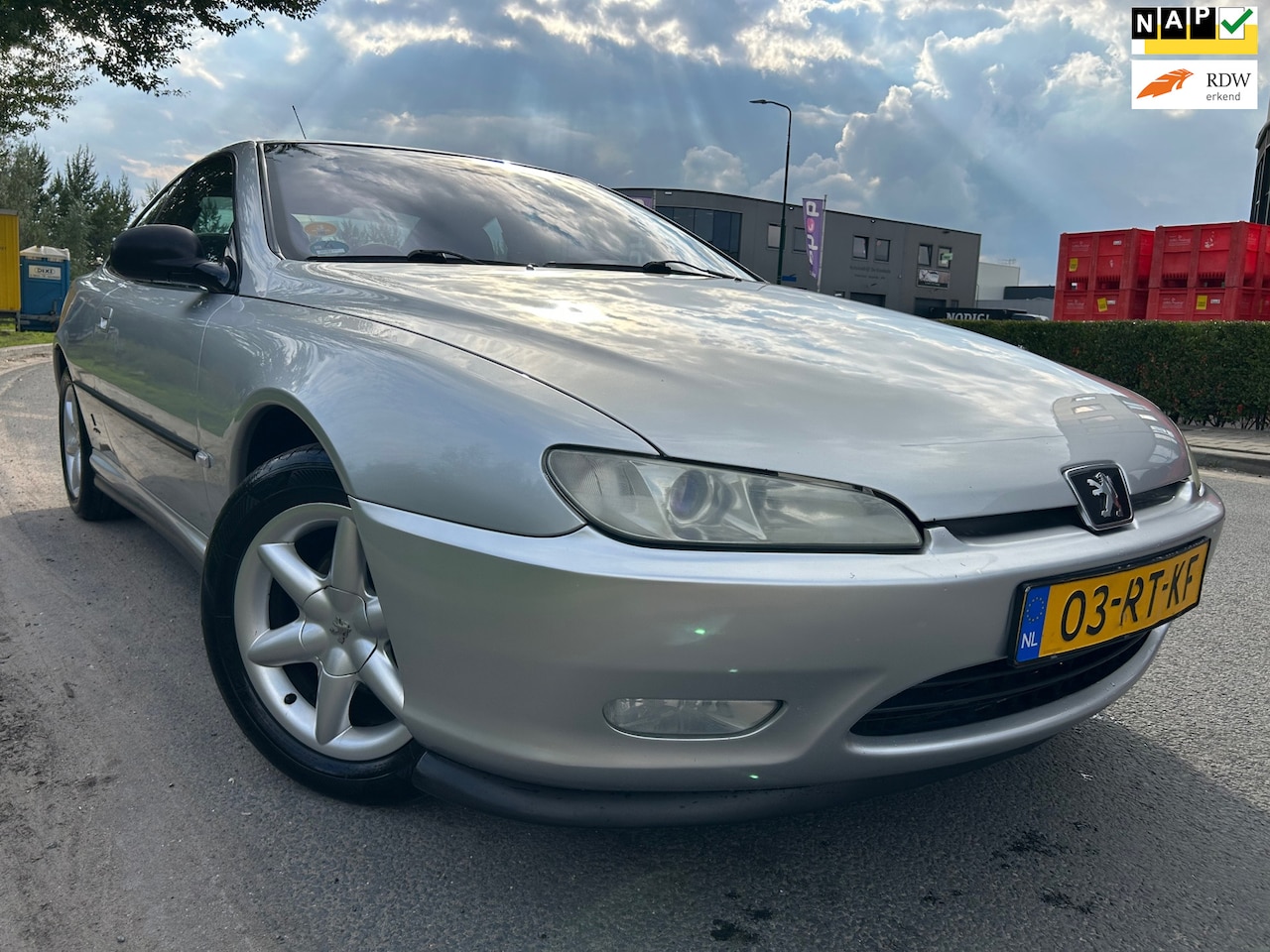 Peugeot 406 Coupé - 2.2-16V BJ 2003 AIRCO,CRUISE, APK NIEUW !!! ZEER NETJES !! UNIEK !!! - AutoWereld.nl