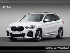 BMW X1 - xDrive25e High Executive M Sport pakket | Achteruitrijcamera | Elektrisch verstelbare en v