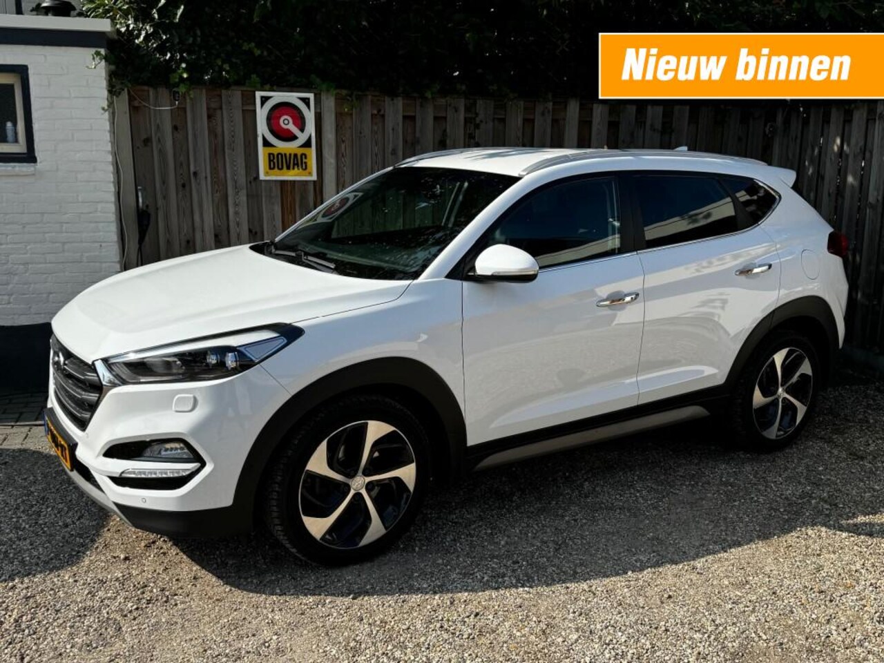 Hyundai Tucson - 1.6 T-GDI PREMIUM automaat  voorbeeld foto - AutoWereld.nl