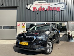Skoda Karoq - 1.5 TSI BUSINESS PLUS, Camera, Trekhaak elek, ACC, Stoelverw. Stuurverw. Carplay