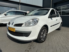 Renault Clio - 1.2 16V met nieuwe APK