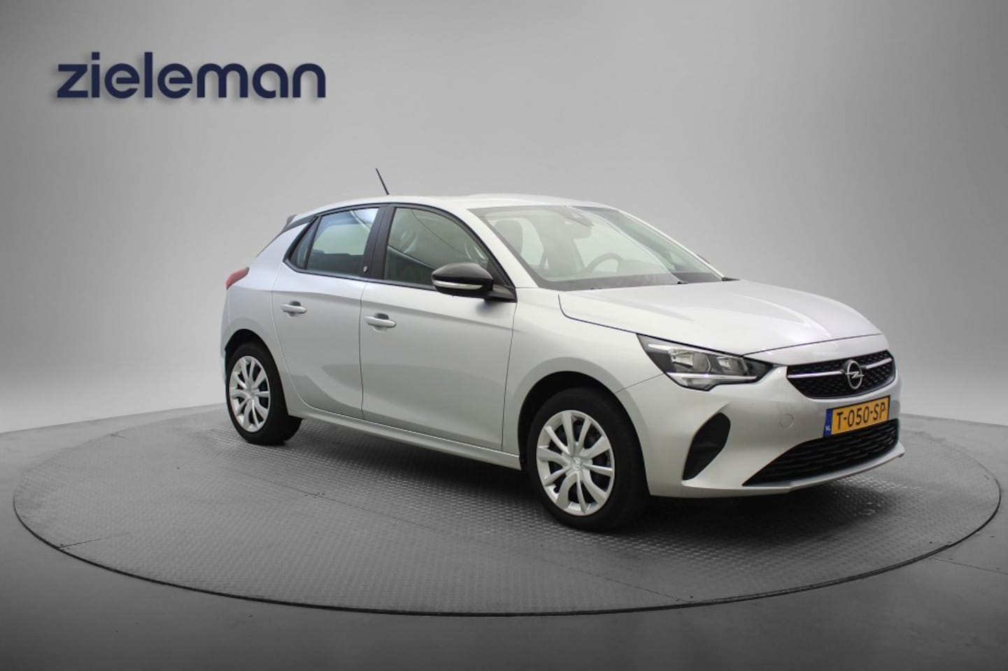 Opel Corsa Electric - Electric Level 2 50 kWh Fase 3 - Carplay, Cruise, Clima - AutoWereld.nl