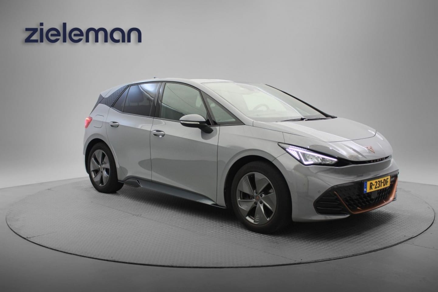 CUPRA Born - Business 62 kWh - Carplay, Camera, Stoel/Stuur verwarm. - AutoWereld.nl