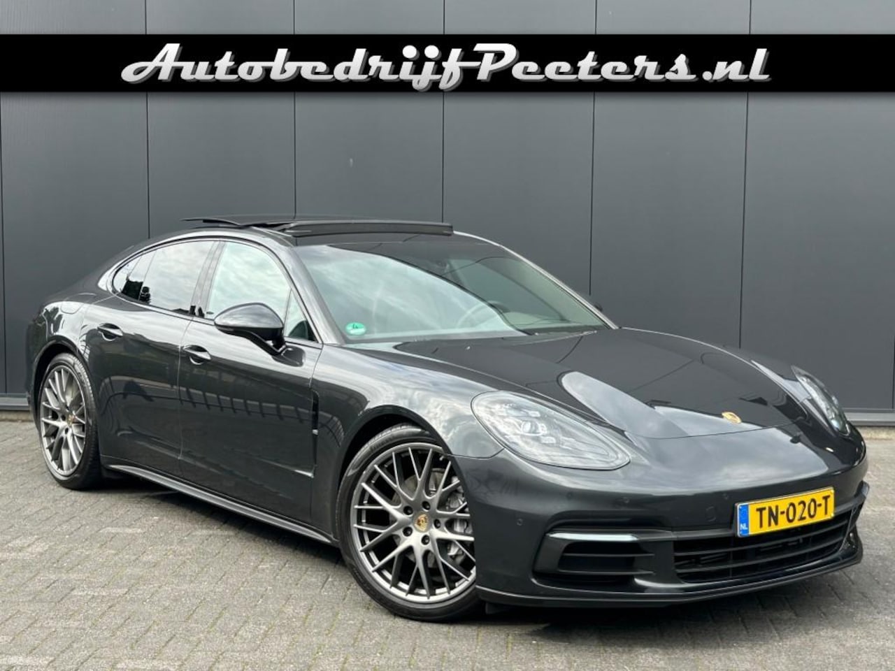 Porsche Panamera - 3.0 4 331pk 2e eig. P-dak PASM Camera BOSE Carplay 21inch NL-auto - AutoWereld.nl