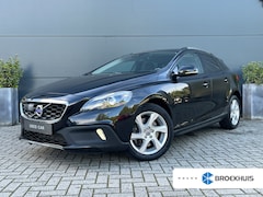 Volvo V40 Cross Country - 2.0 T4 Summum AWD | Uniek | 5 Cilinder | ACC | Standkachel | BLIS |