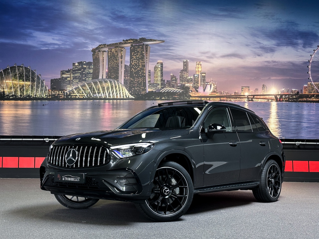 Mercedes-Benz AMG GLC - 300e 4MATIC 63 Pack NL NAP |HUD|Memory|Leder|Digital - AutoWereld.nl