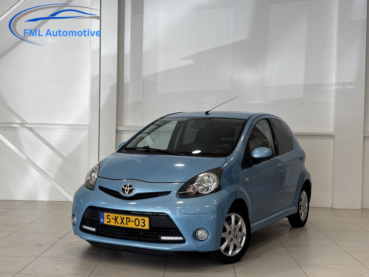 Toyota Aygo - 1.0 VVT-i Dynamic Blue | 5 deurs | Airco | Nieuwe APK | - AutoWereld.nl