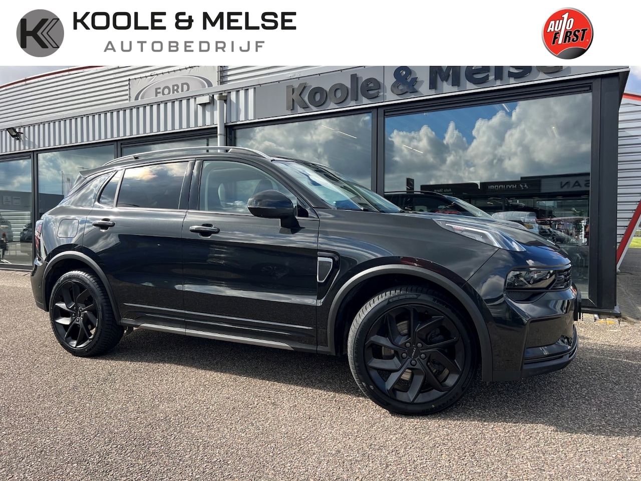 Lynk & Co 01 - 1.5 261pk PHEV , BLACK EDITION , Zwarte velgen , panodak , 360gr camera , CAR PLAY - AutoWereld.nl