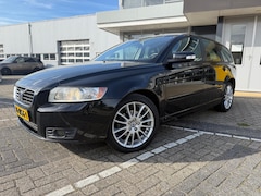 Volvo V50 - 1.8 Edition II | LMV | Leder | Nieuwe APK | Clima | Trekhaak | PDC |