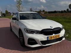 BMW 3-serie - 320i High Executive Edition