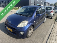 Daihatsu Sirion 2 - 1.3-16V Comfort