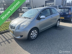 Toyota Yaris - 1.3 VVTi Sol airco