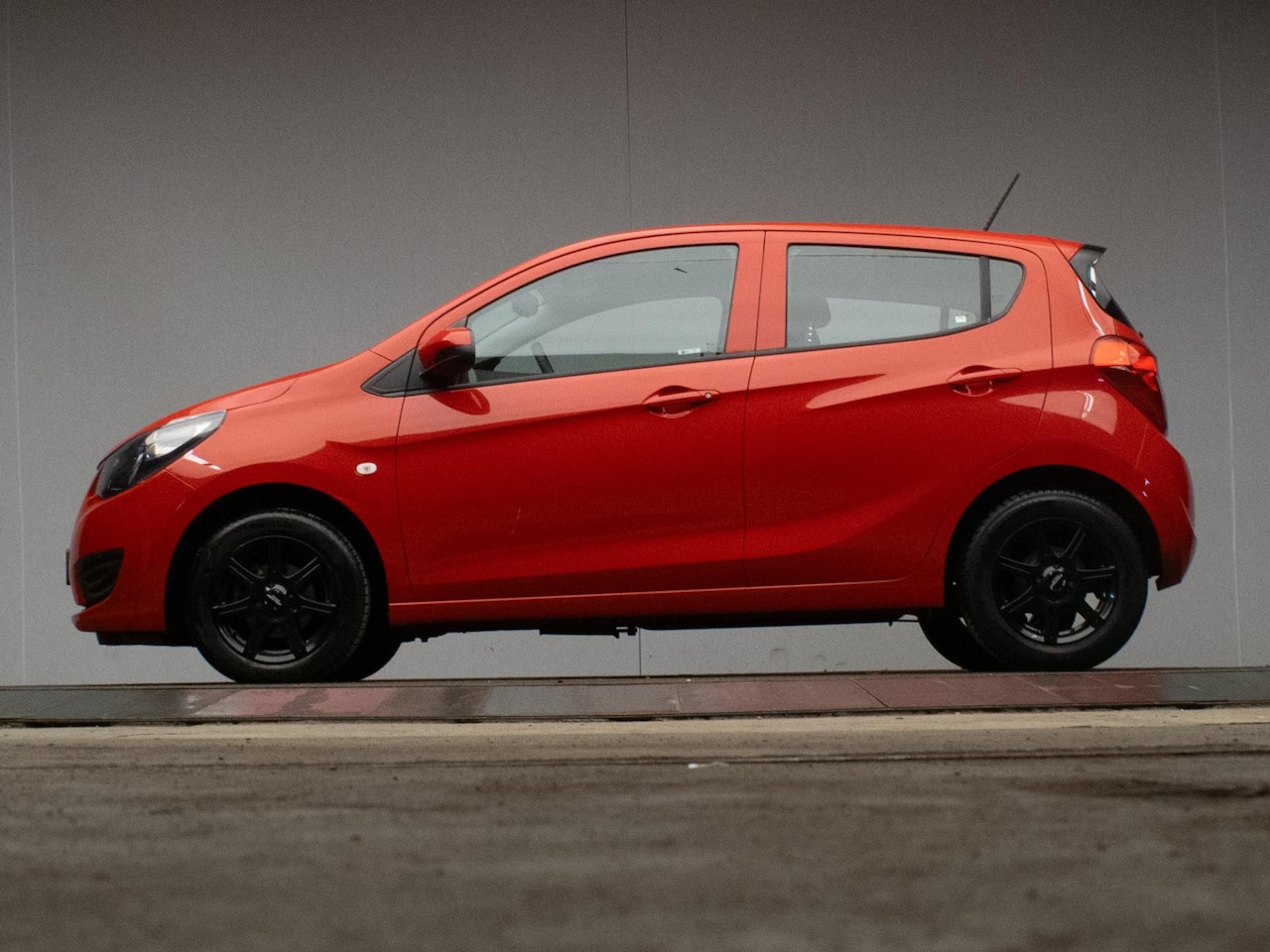 Opel Karl - 1.0 ecoFLEX Edition Sport (NAVI,CRUISE,BLUETOOTH,START/STOP,ELEKTRISCH PAKKET,SPORTSTOELEN - AutoWereld.nl