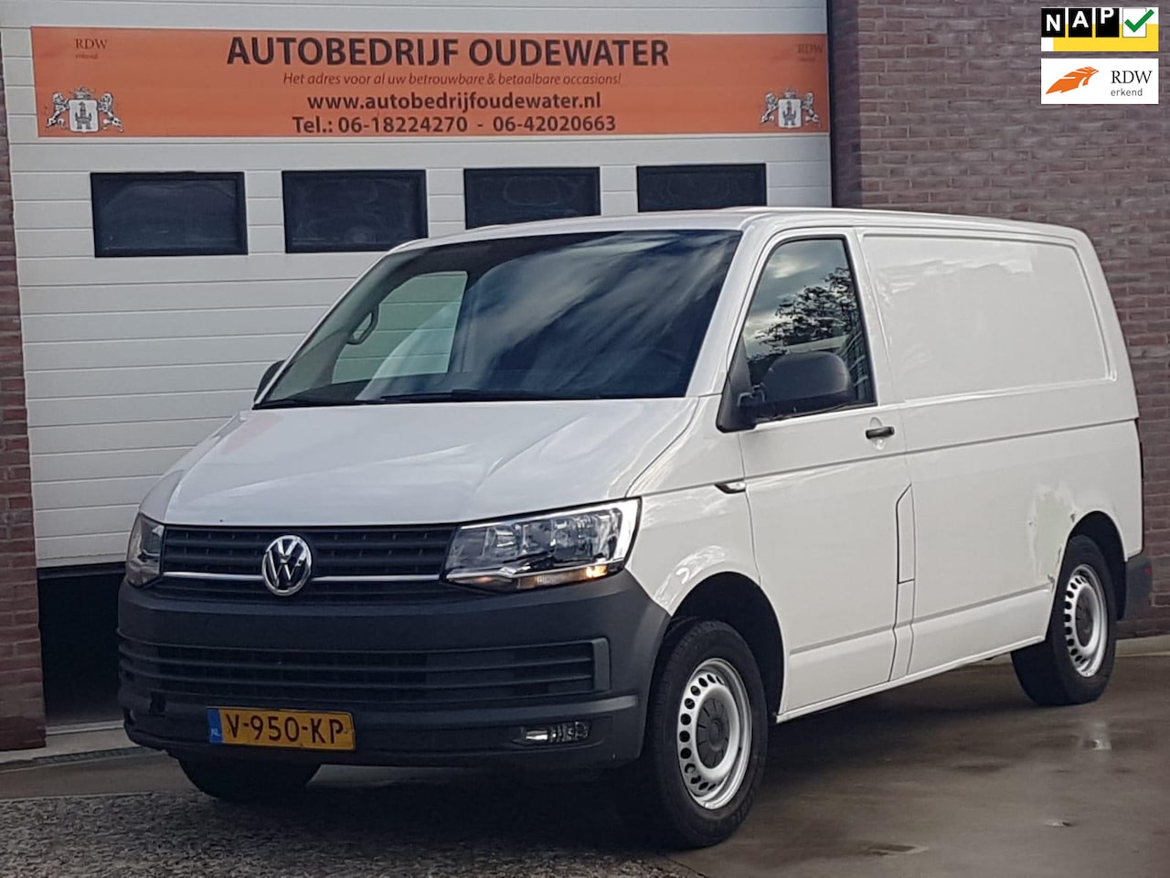 Volkswagen Transporter - 2.0 TDI L1H1 Comfortline 2.0 TDI L1H1 Comfortline - AutoWereld.nl