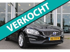 Volvo V60 - 2.4 D6 Twin Engine Momentum 5 Cilinder | ORG. NL | Verw. Voorstoelen | Trekhaak | Climate
