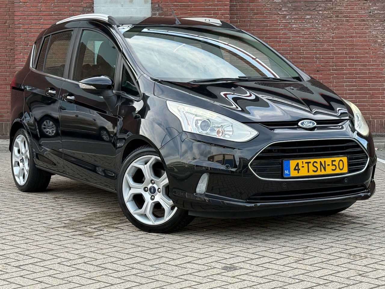 Ford B-Max - 1.0 EcoBoost Titanium|AIRCO|NAVI|GOED-ONDERHOUDEN - AutoWereld.nl