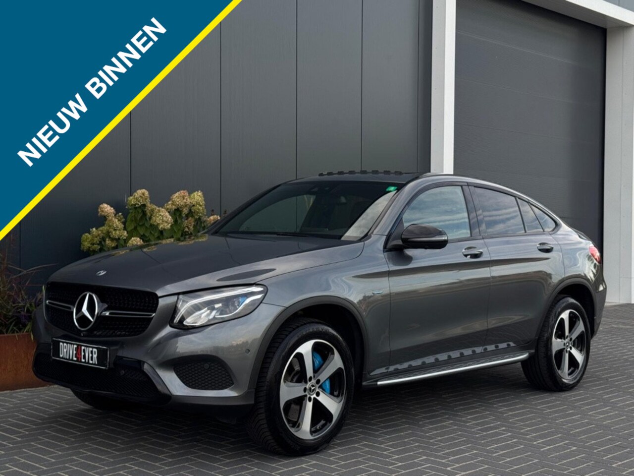 Mercedes-Benz GLC-klasse Coupé - 350e 4M Bus.Sol.AMG SCHUIFDAK 360 CAMERA CLIMATE LED - AutoWereld.nl