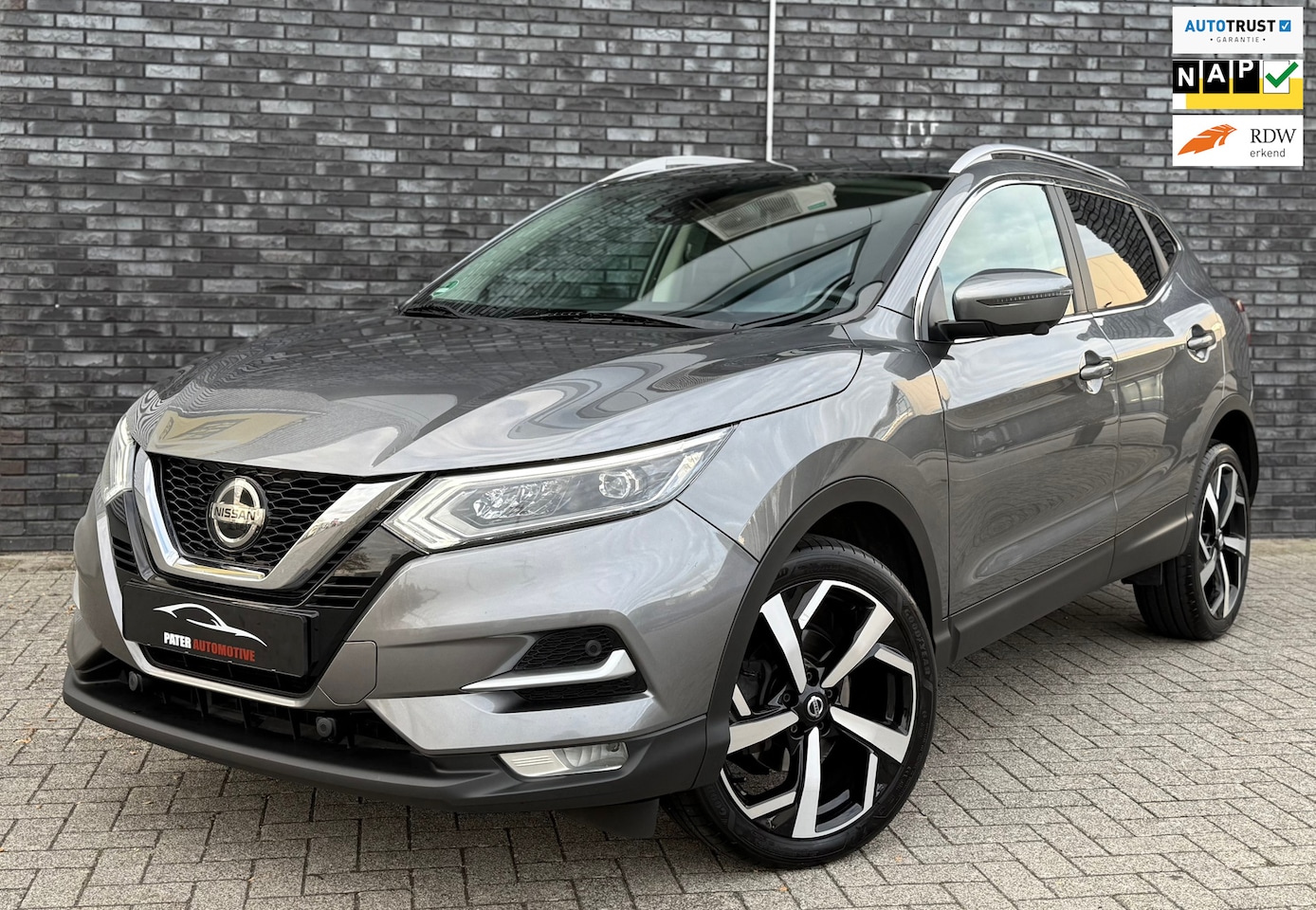 Nissan Qashqai - 1.3 DIG-T Tekna + 159pk|Panorama|1500kg trekgewicht|Camera|Cruise Control|Apple Carplay - AutoWereld.nl
