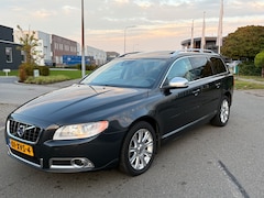 Volvo V70 - 2.0 D4 Summum Schuifdak